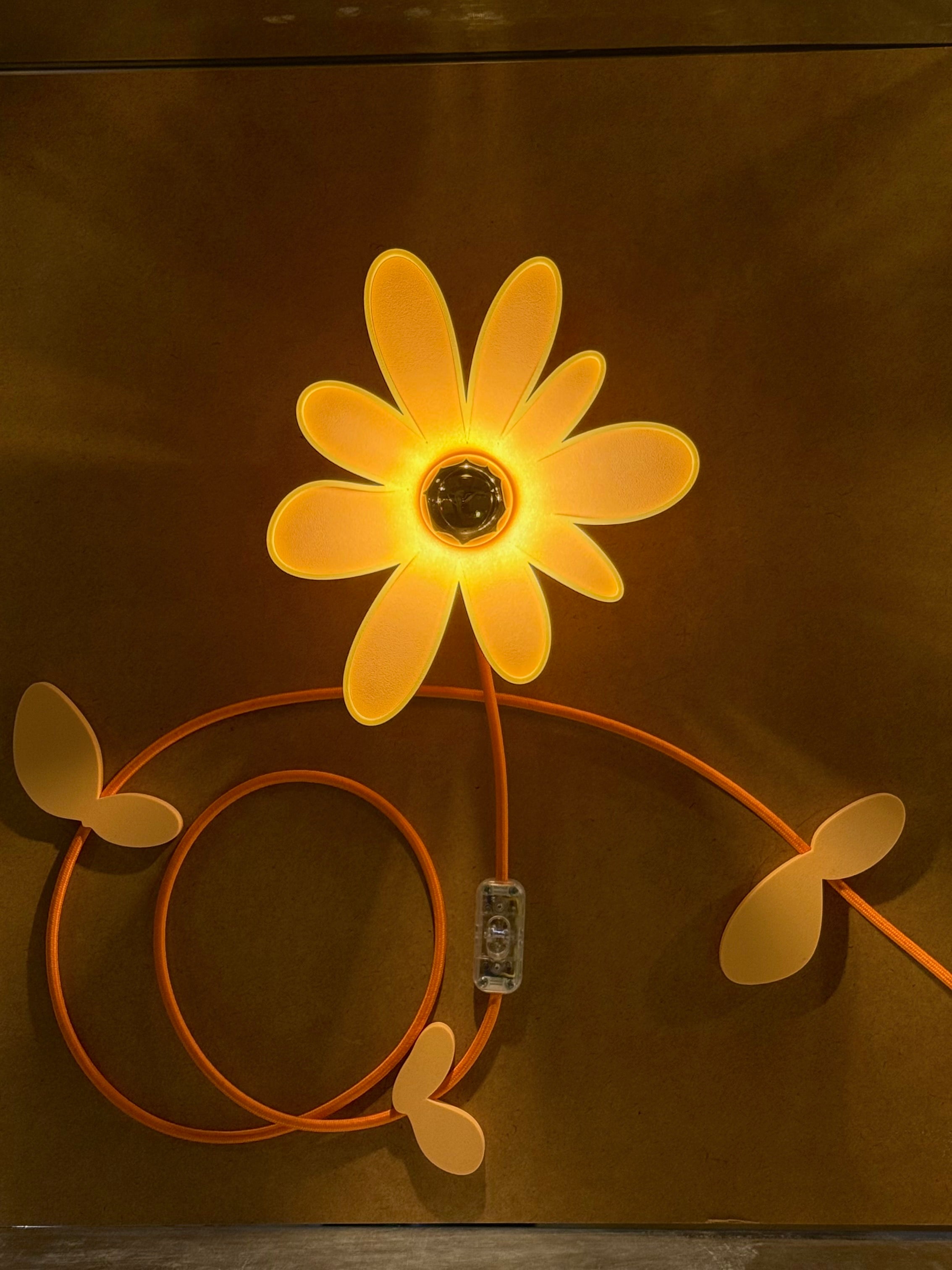 Flower orange / yellow / peach