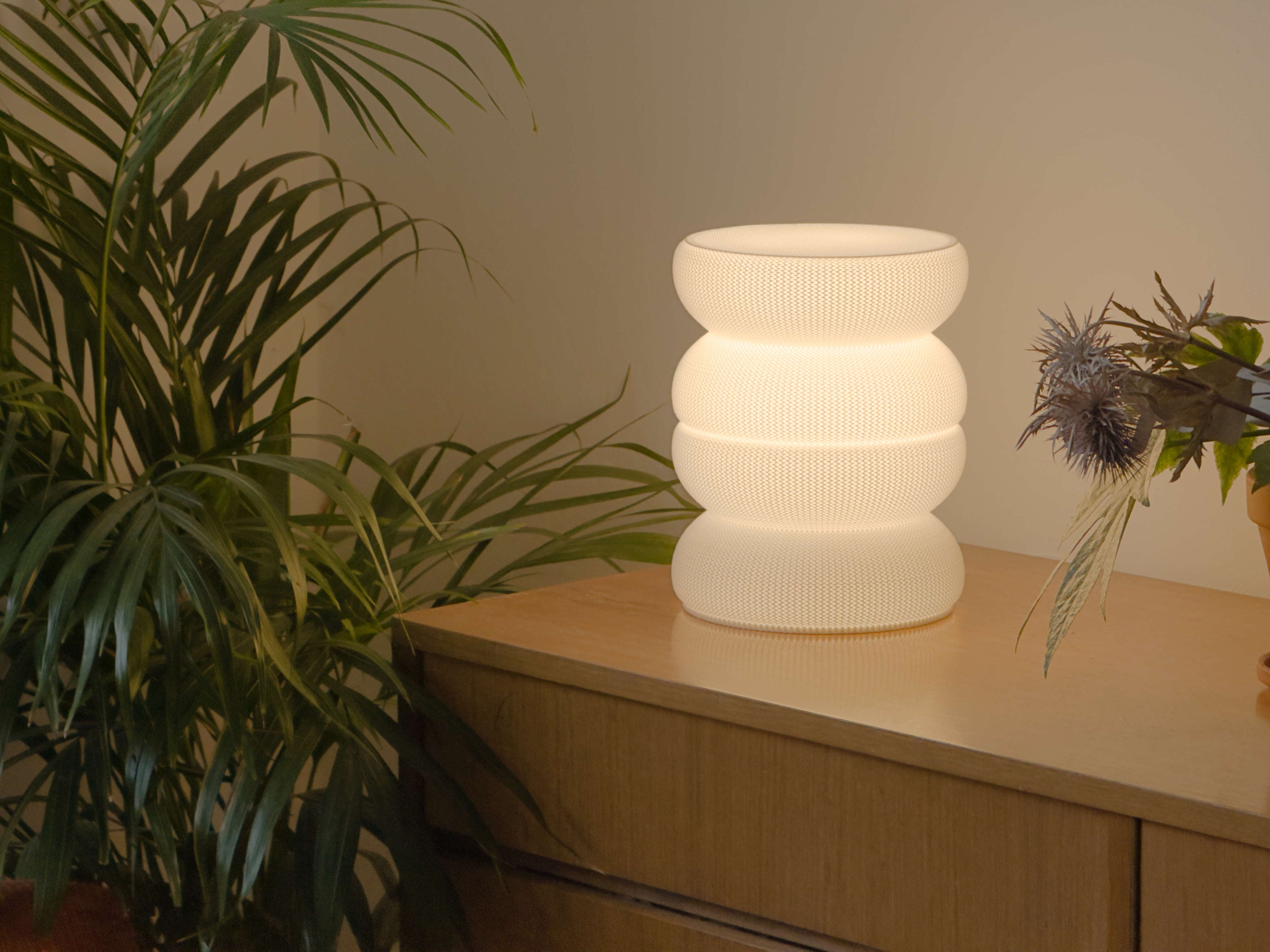 Woven Rujum Lamp White