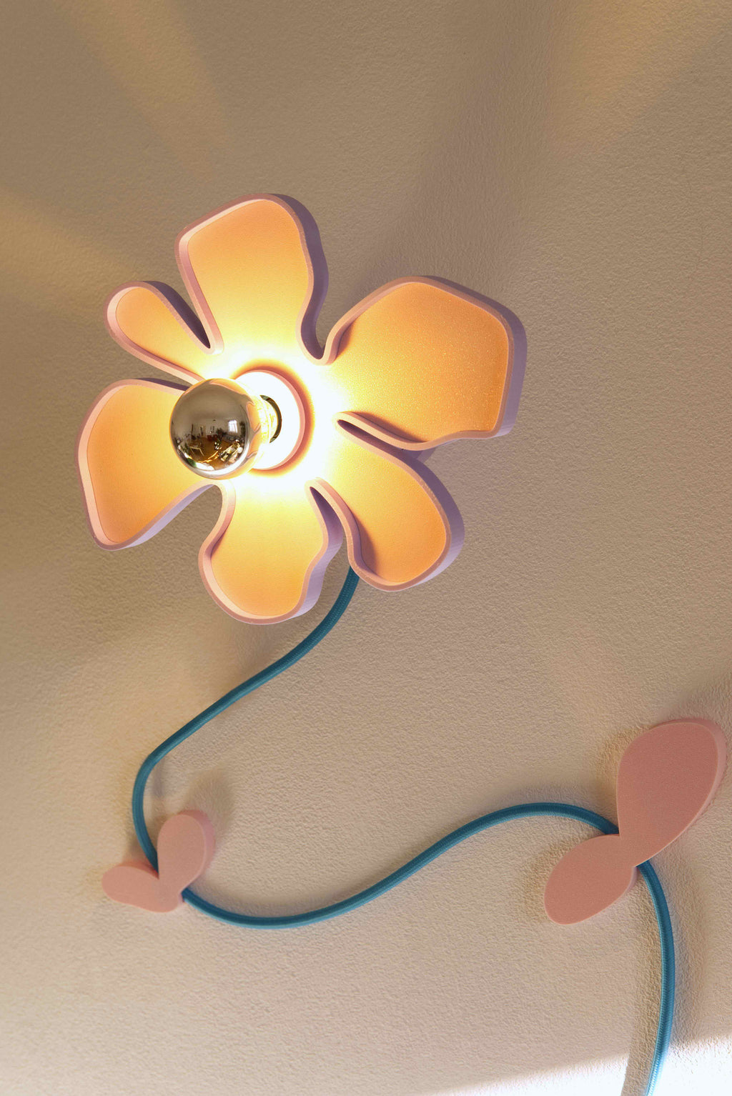 Flower Wall Lamp – Blue / Purple / Candy