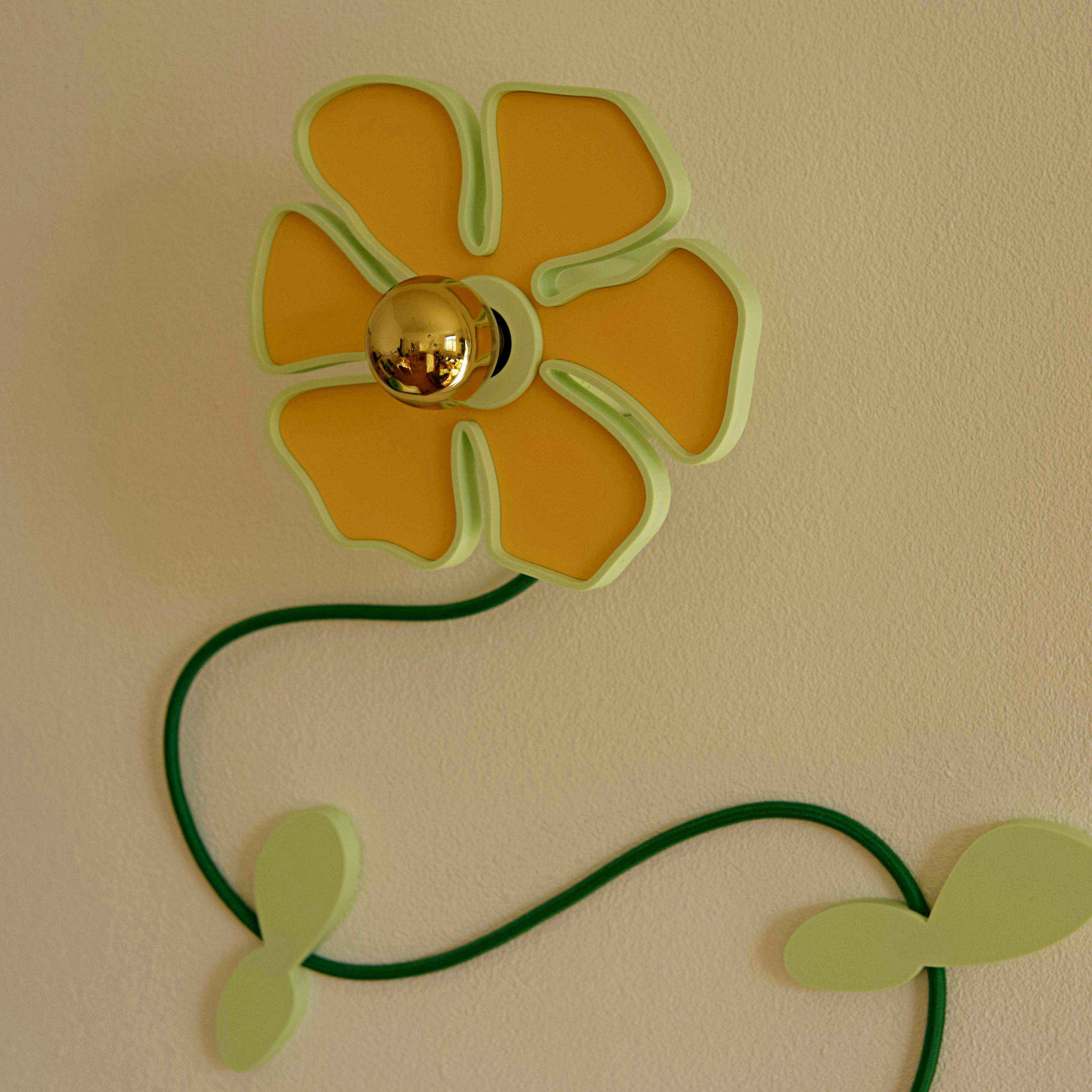 Flower Wall Lamp – Green / Mint / Peach