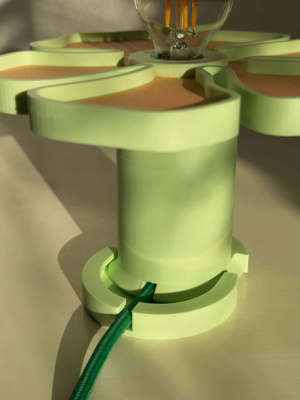 Flower Wall Lamp – Green / Mint / Peach