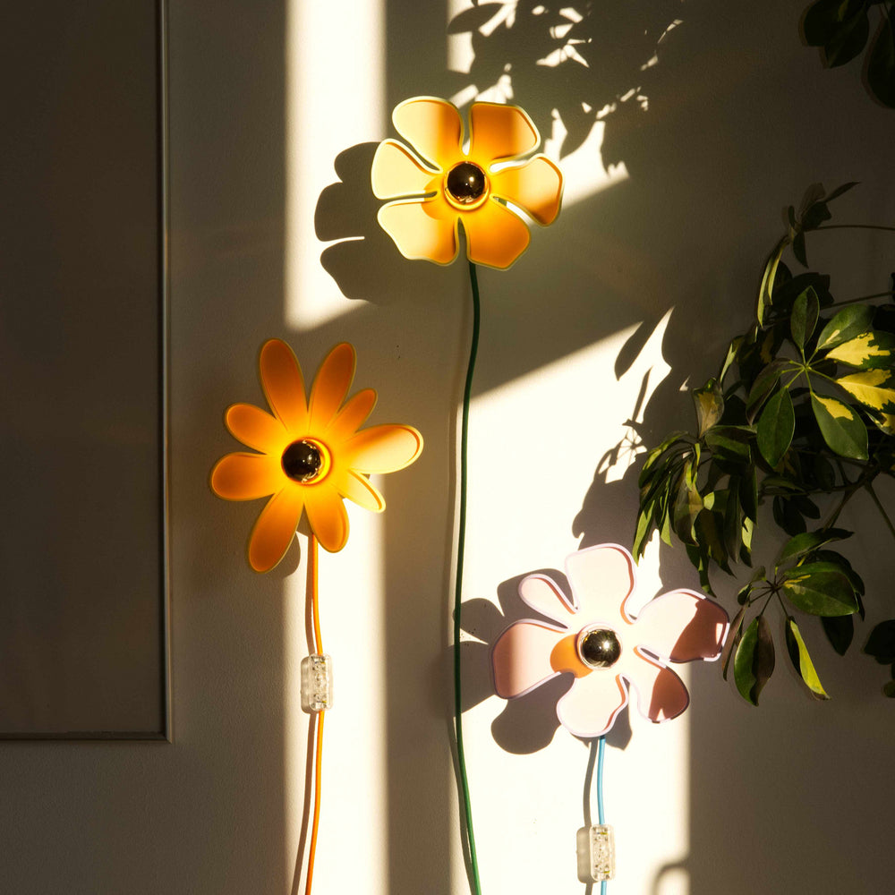 Flower Wall Lamp – Customizable Colors