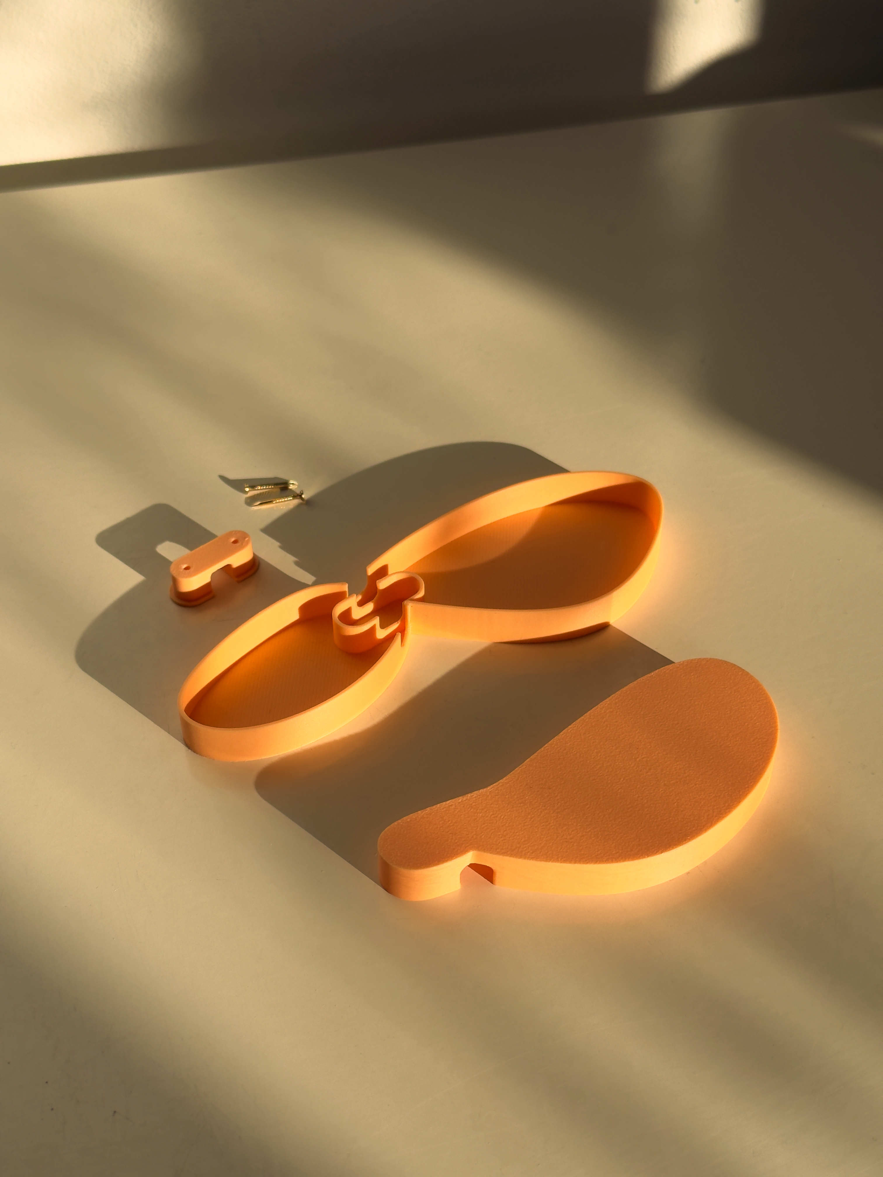 Flower Wall Lamp – Orange / Yellow / Peach