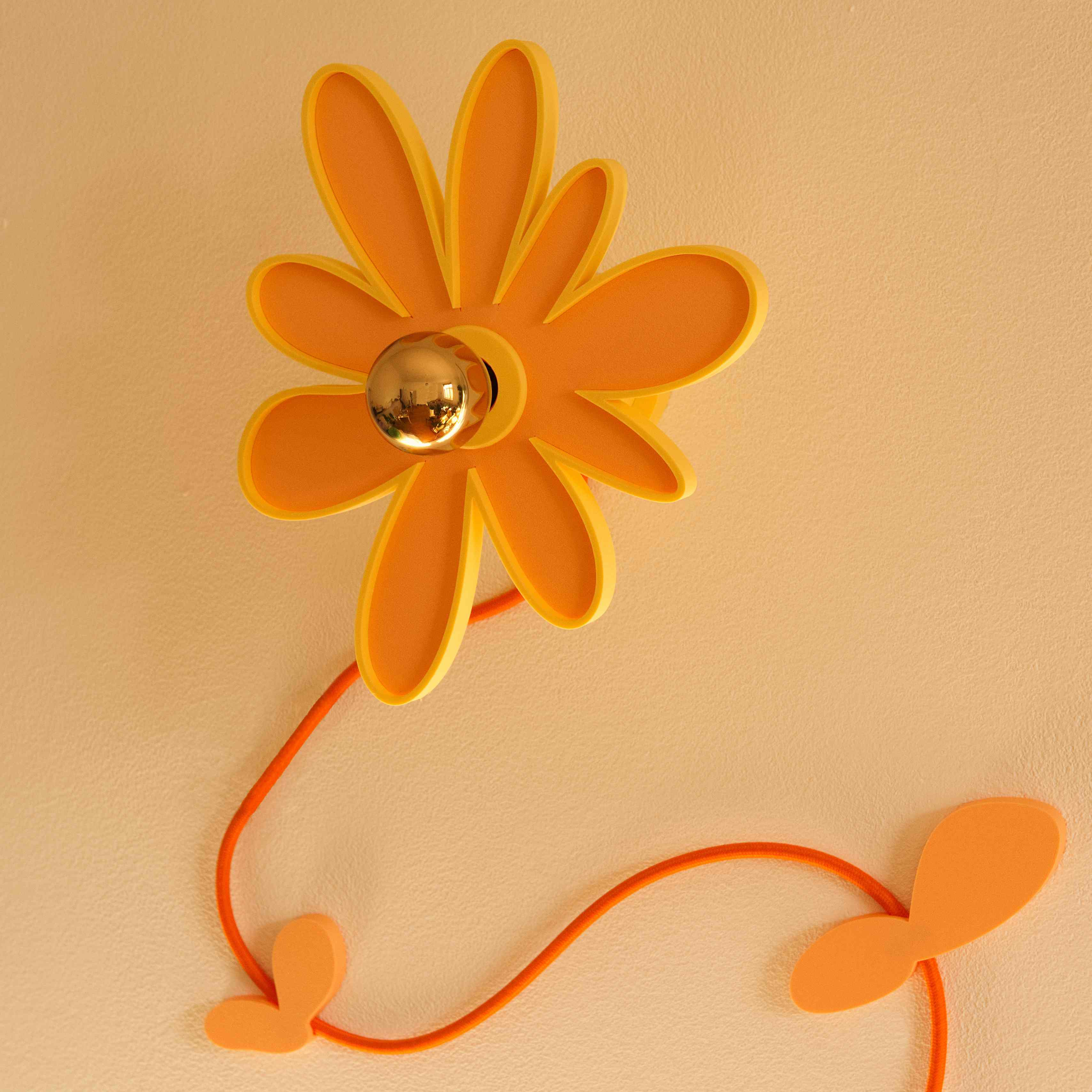 Flower Wall Lamp – Orange / Yellow / Peach