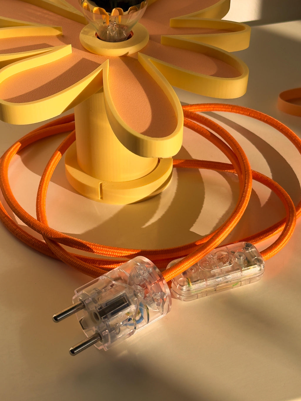 Flower Wall Lamp – Orange / Yellow / Peach